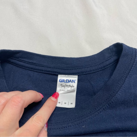 Taylor Swift The 1989 World Tour Sunglasses Neon Sign Short Sleeve Shirt Medium - Picture 4 of 6